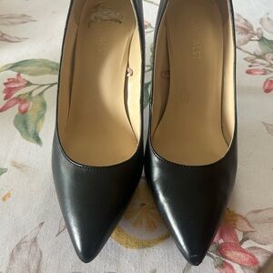 Nine West Black Pointed Toe Pumps